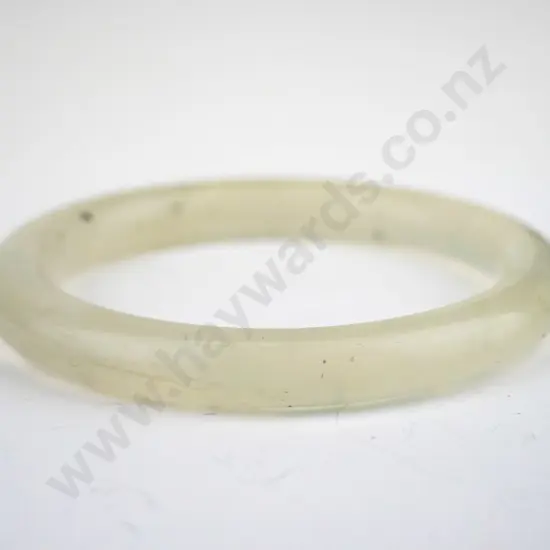 light coloured jade bangle