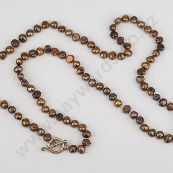 freshwater pearl necklace