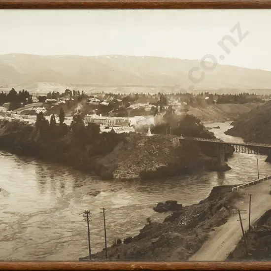 framed vintage photograph - Cromwell H-260 W-370 (slight  foxing)