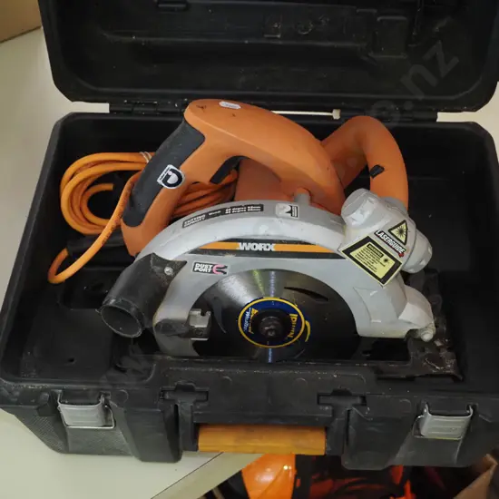 Worx cased skilsaw