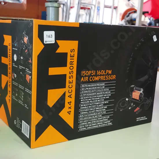 boxed as-new 150 psi 12V air compressor