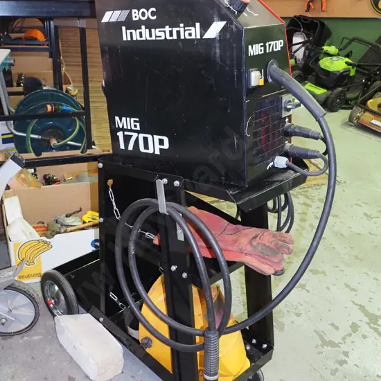 Boc industrial mig 170p welder with gloves and helmets