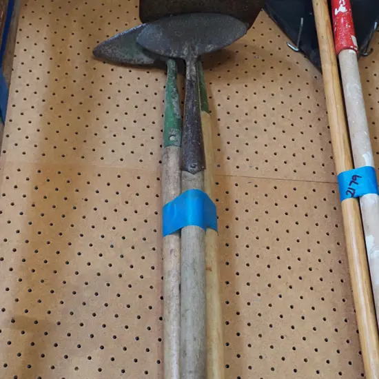 garden tools; hoes 