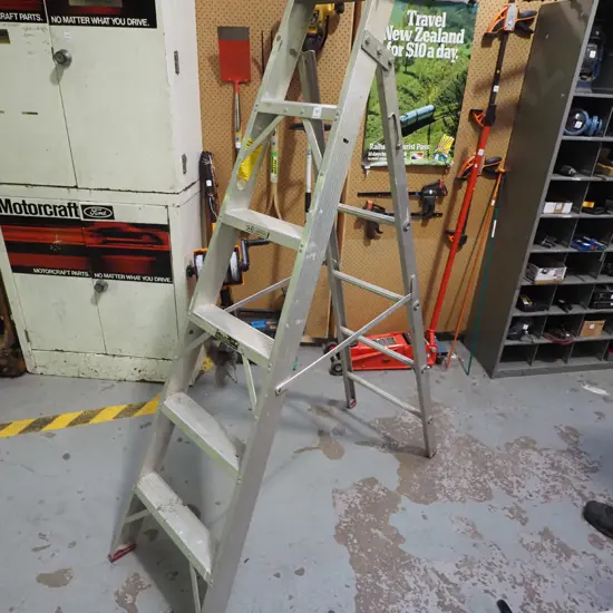 Alco 5 step aluminium ladder
