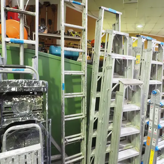 aluminium extending ladder - no ropes