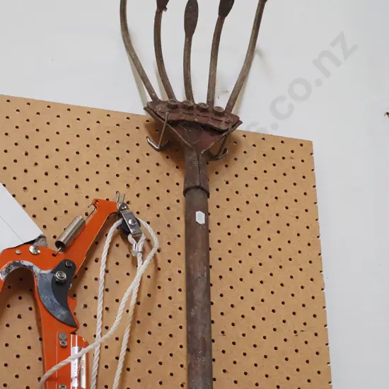 garden cultivator