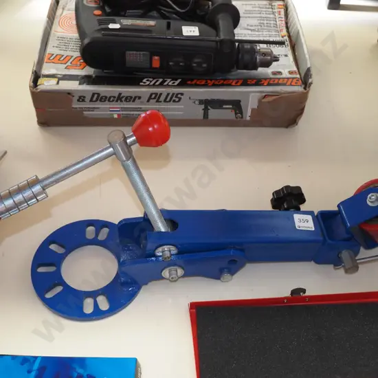 as-new fender roller