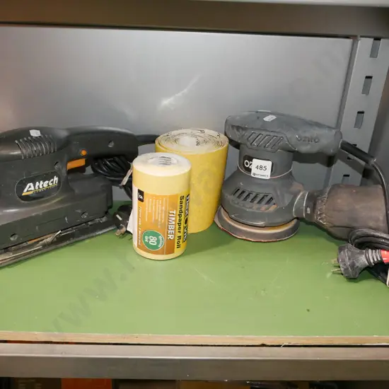 2x orbital sanders and sand paper