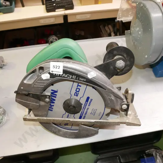 Hitachi skilsaw