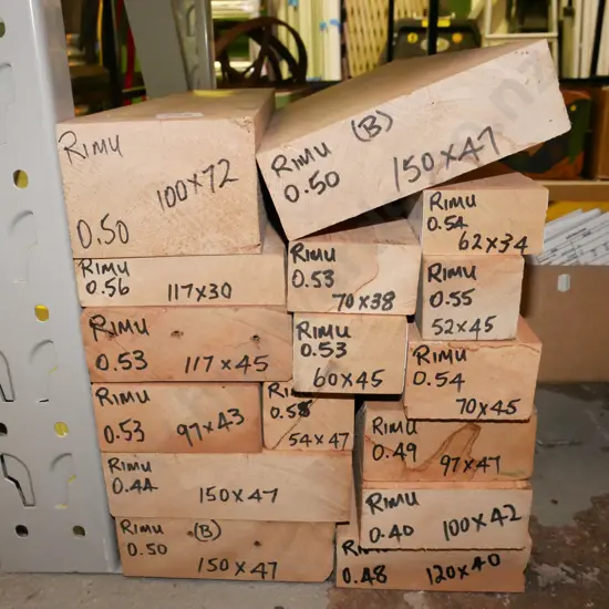 assorted lengths of rimu