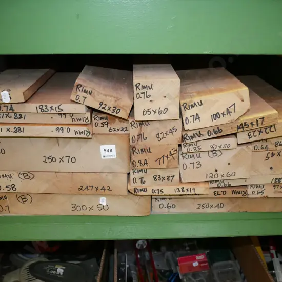 various lengths of rimu