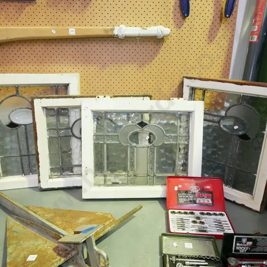 4x leadlight bay windows