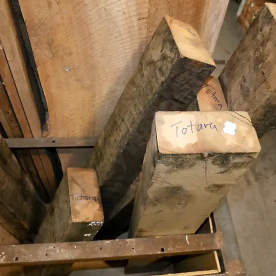 various lengths of totara