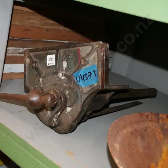 Record 52.5 quick release woodworker's vice