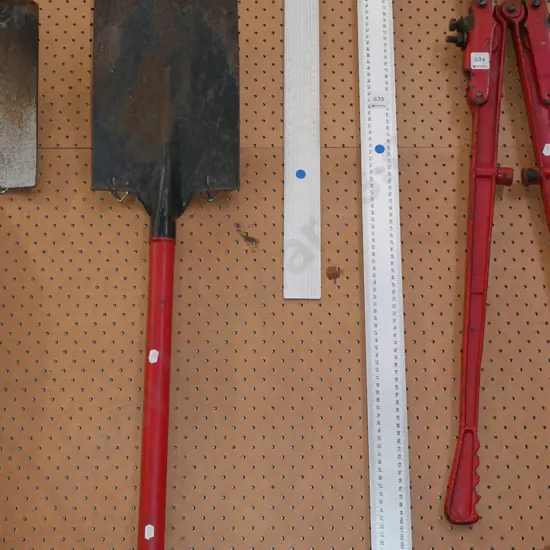 Fuller gib square builder's square