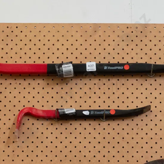 2x as-new Tool Pro wrecking bars - red dots