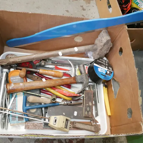 box; heavy hammer, wallpaper edge, builder's squares etc