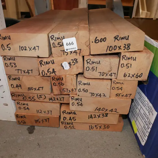 various lengths of rimu