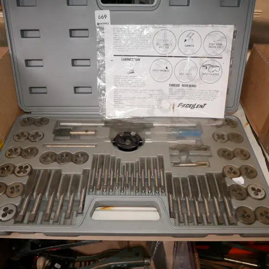 cased tap and die set