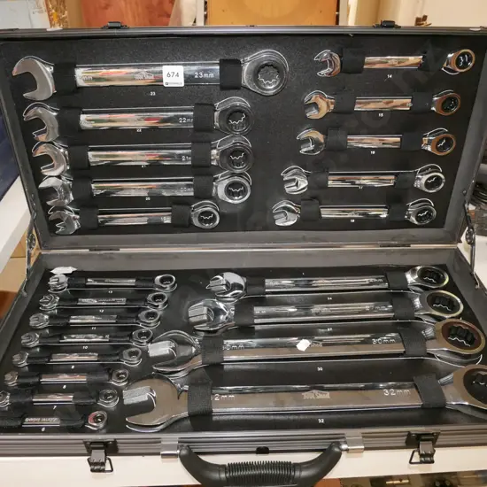 tool Shed ratchet spanner set