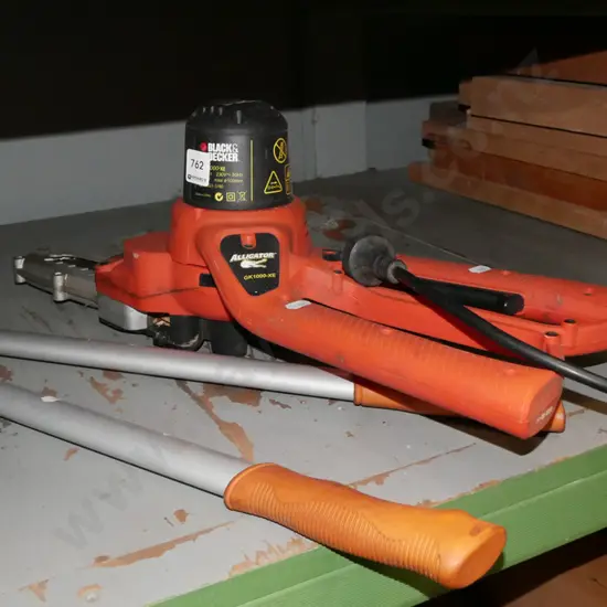 Black & Decker alligator pruning chainsaw, loppers