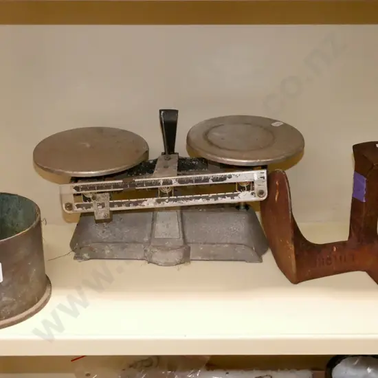 shoe last, balance scales, part shell cartridge