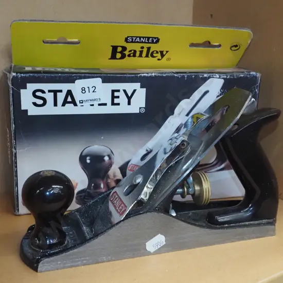 as-new Stanley No. 4 hand plane