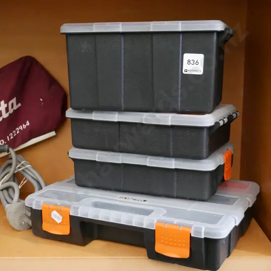 4x plastic organisers