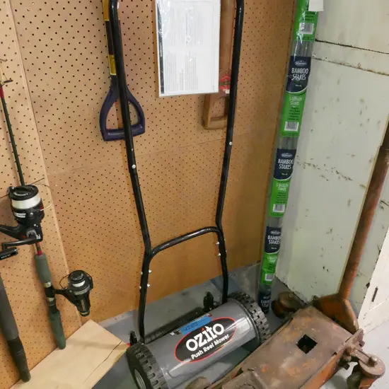 Ozito push mower - no catcher