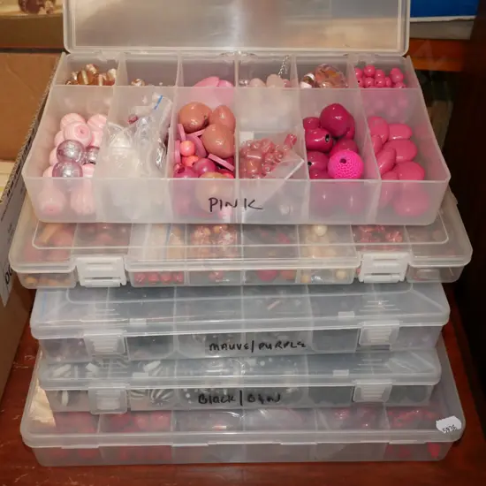 5x containers of beads