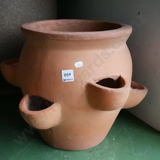 terracotta strawberry planter H-320