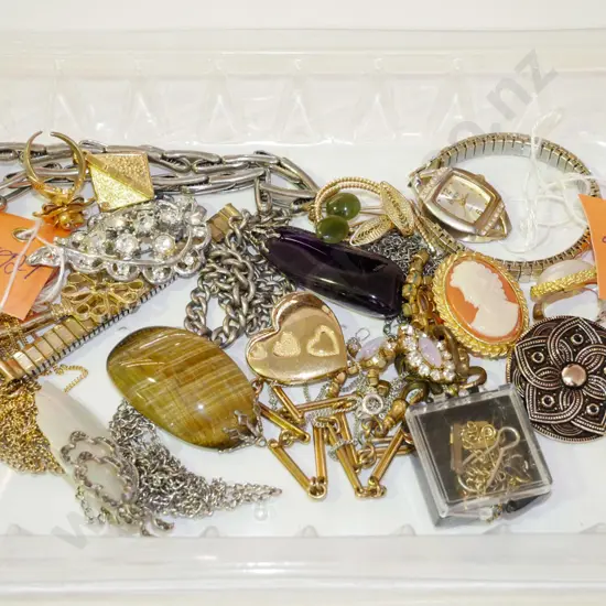 tray of costume jewellery