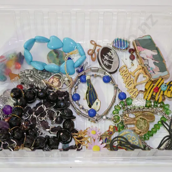 tray of costume jewellery