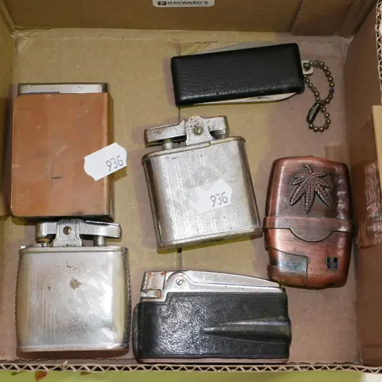 box; lighter and pocket knife 