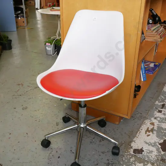 retro reproduction white plastic and red vinyl office chair