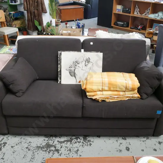 Mobilier brown upholstered divan bed