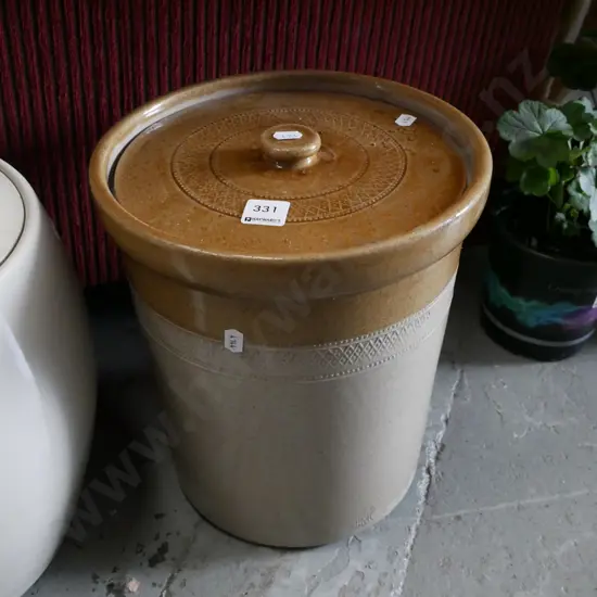 salt glazed storage crock with orginal lid