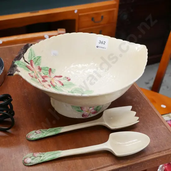 Carlton ware clematis bowl, salad servers