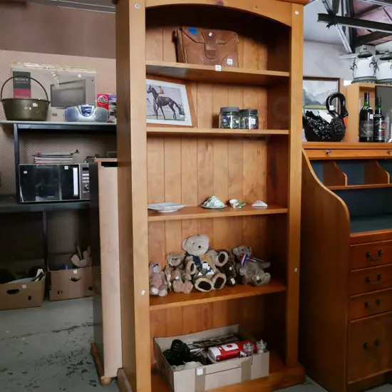 solid pine adjustable bookcase H-1810 W-850 D-320