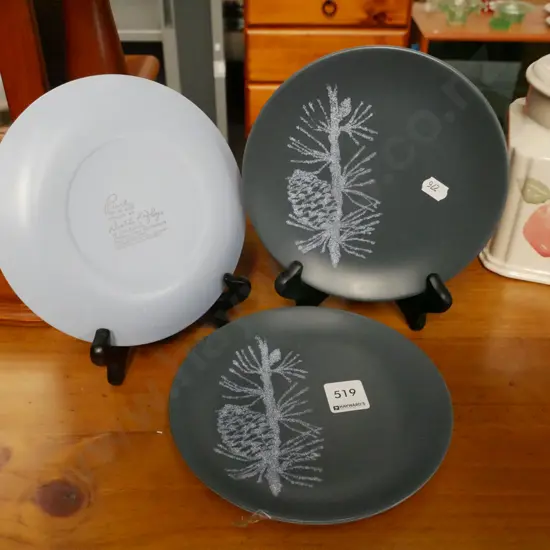 3x Crown Lynn Dorothy Thorpe pine side plates