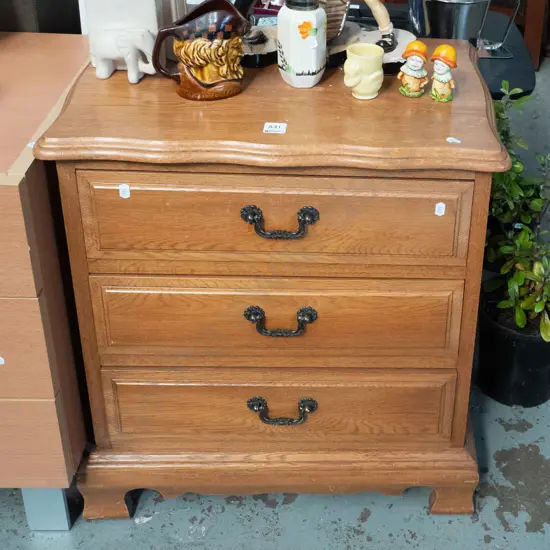 oak 3 drawer bedside cabinet