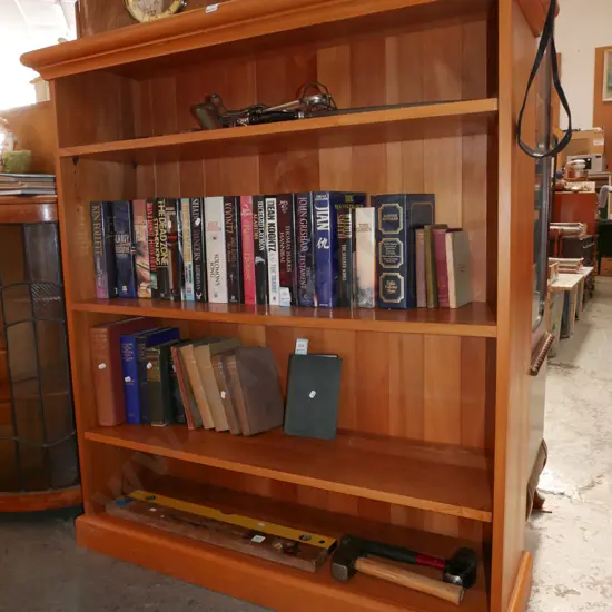 rimu bookcase - varnish on top needs attention H-1230 W-1120 D-350