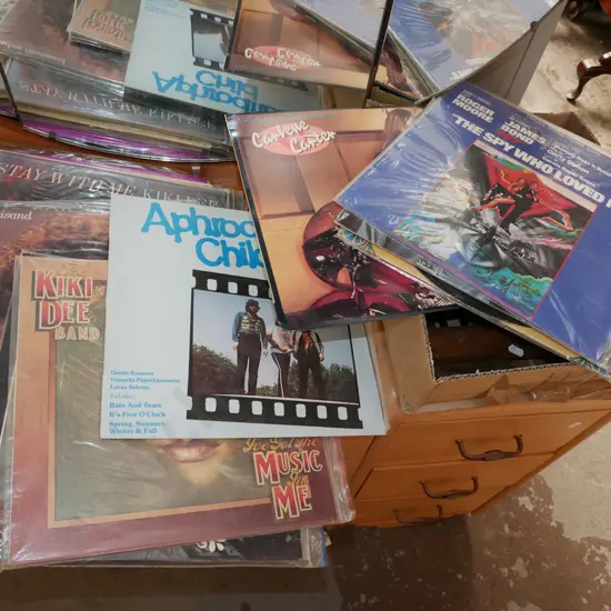 LPs; Barbara Streisand, Donna Summer etc