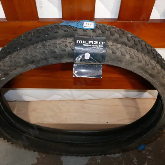 2x mountain bike tyres