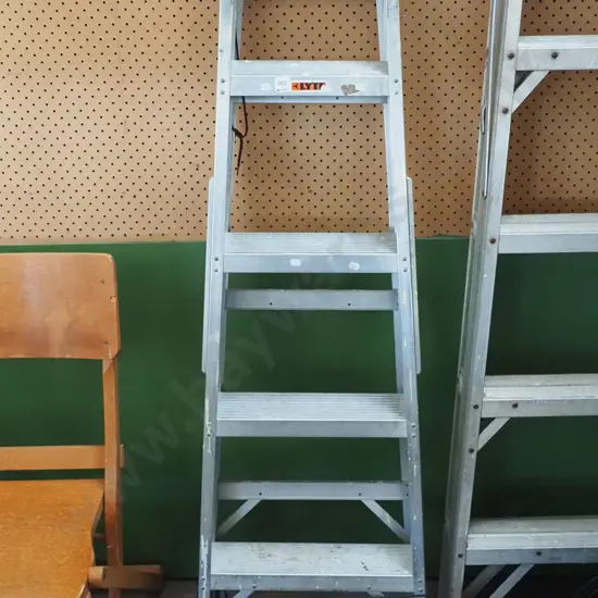 4 step aluminium ladder