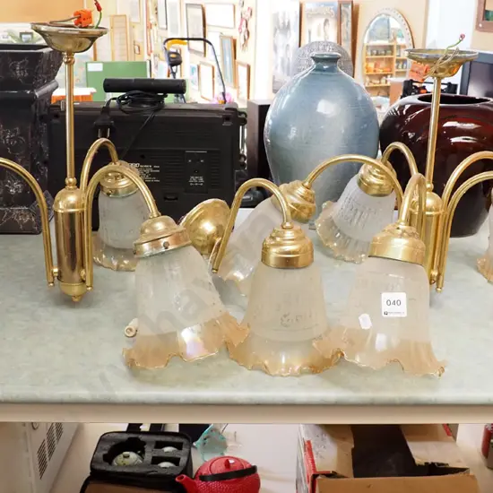 2x pendant light fittings, wall mounted light fitting