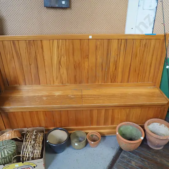 rimu bench seat with 2x storage bins H-1100 W-1910 D-460