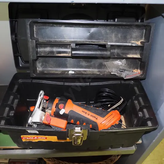 tool box with twist-a-saw