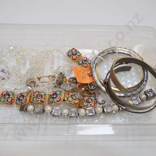 tray of costume jewellery