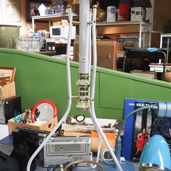 light metal jardiniere stand